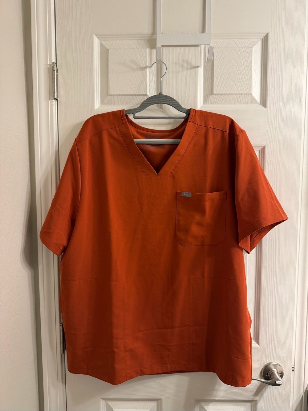 Figs Men's Rust Orange V-Neck Scrub Top